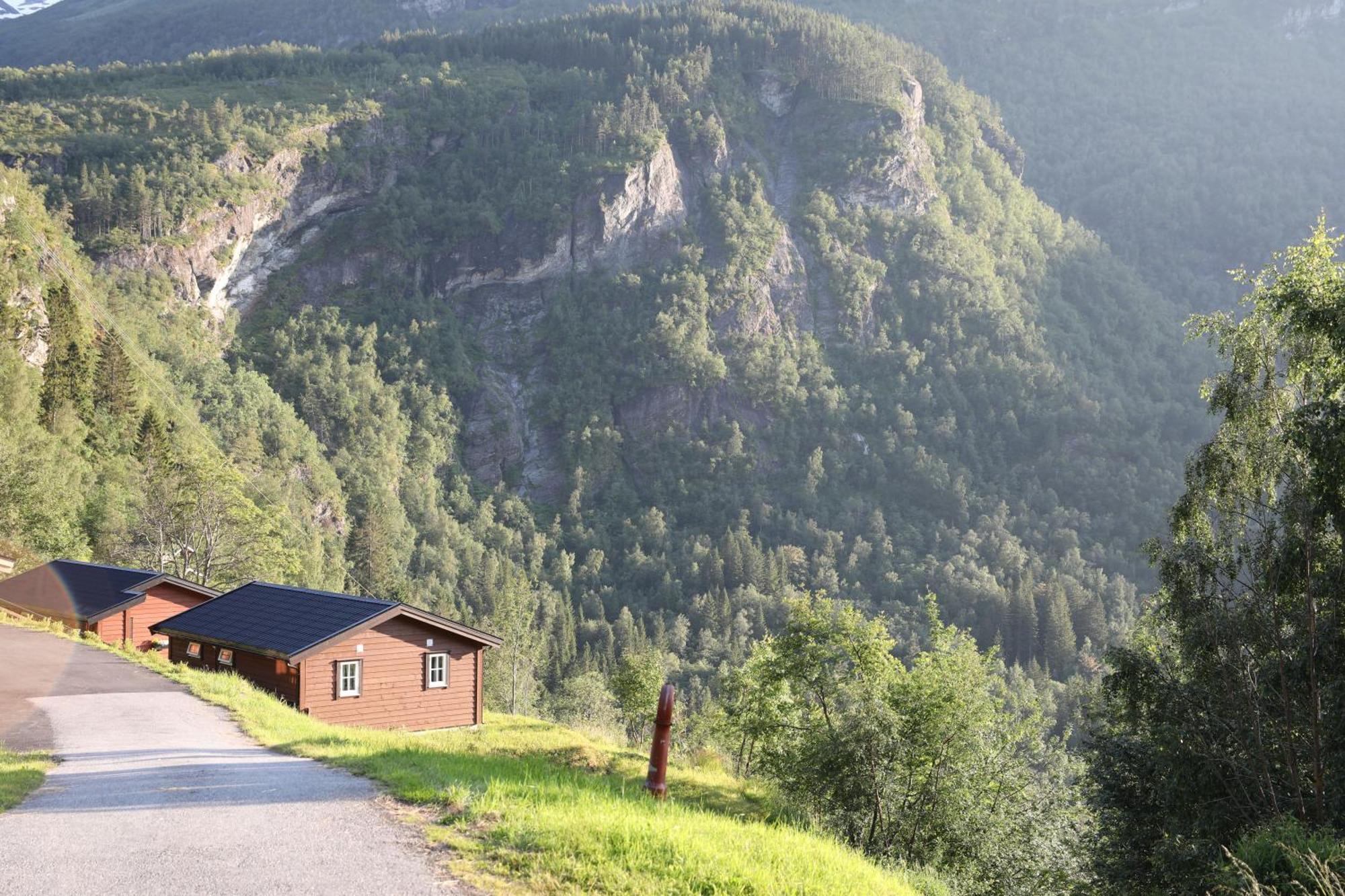 Fossen Accommodation Гайрангер Екстериор снимка